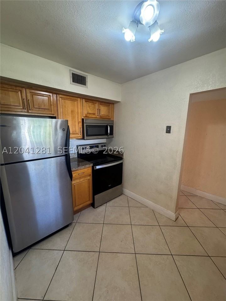 8601 Sw 94th St #103W - Photo 3 of 14