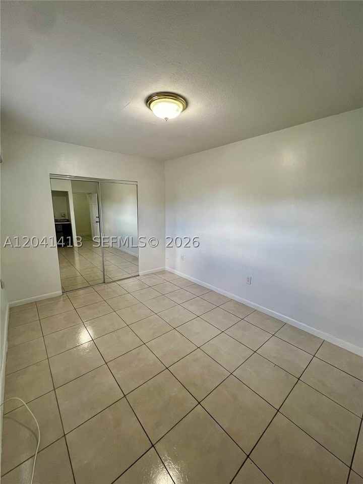 5410 W 7th Ave #1 - Photo 3 of 7