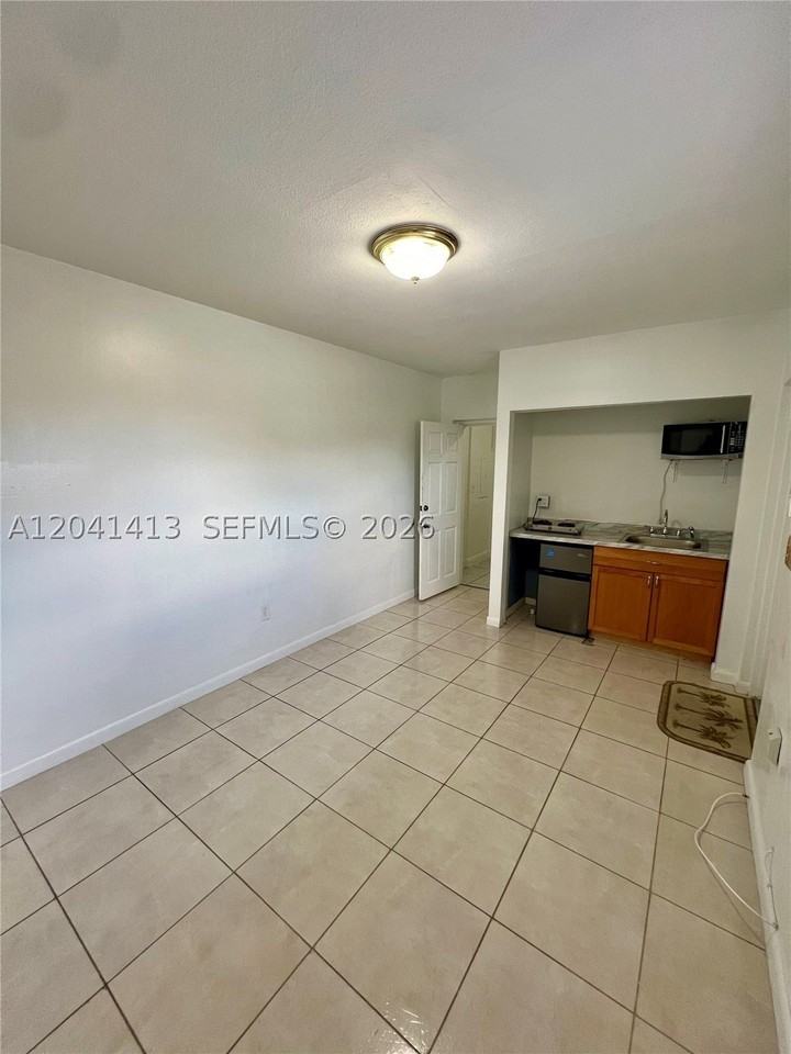5410 W 7th Ave #1 - Photo 4 of 7