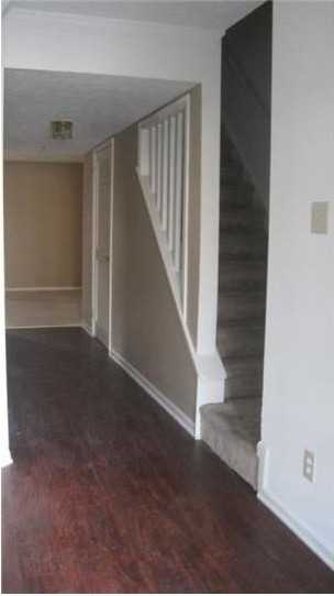 1703 Virginia Court - Photo 3 of 15