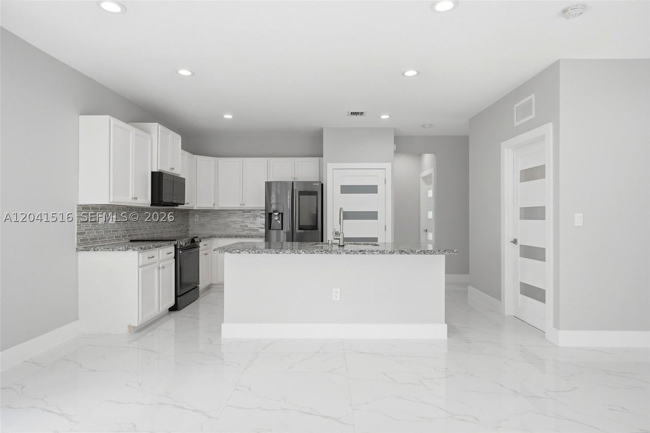 4107 Ne 20th St #4107 - Photo 6 of 33