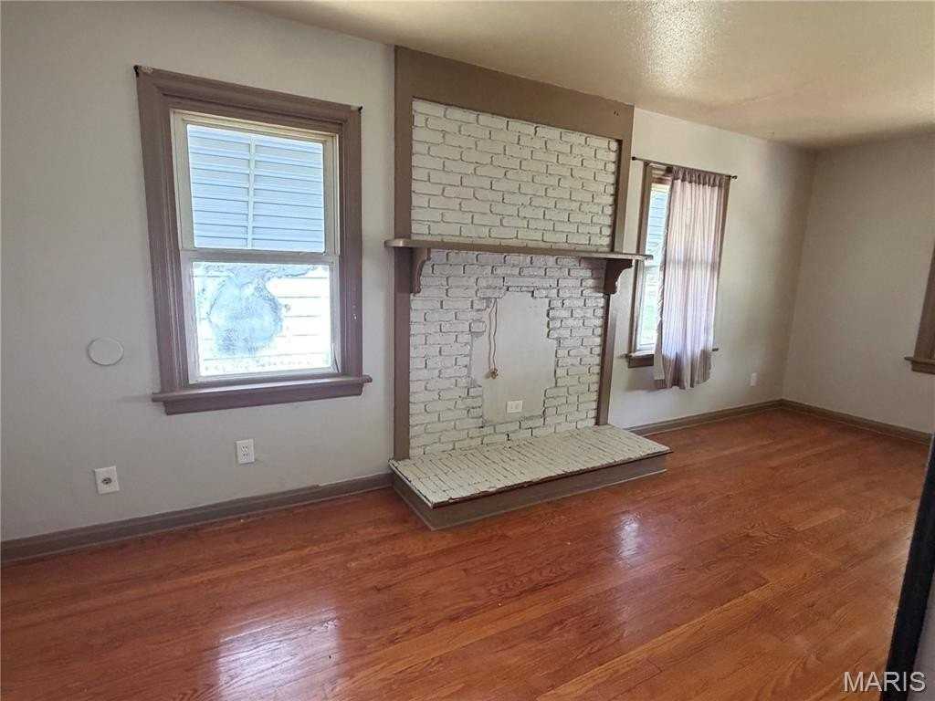 2456 Wieck Dr - Photo 6 of 18