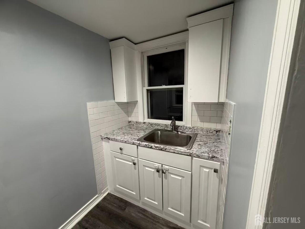 72 Charles St - Photo 2 of 13