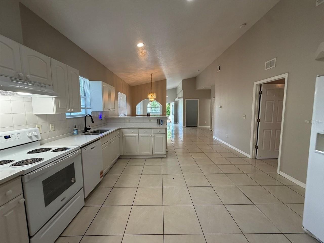 3467 51st Ave N - Photo 6 of 12