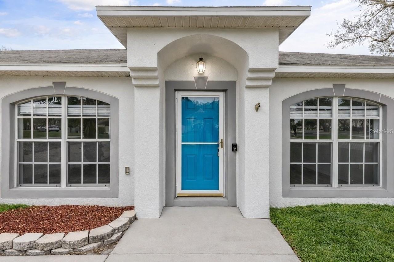 1500 Daybreak Dr - Photo 2 of 37