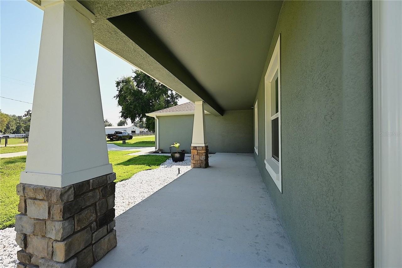 4435 Lake Hancock Rd - Photo 5 of 47