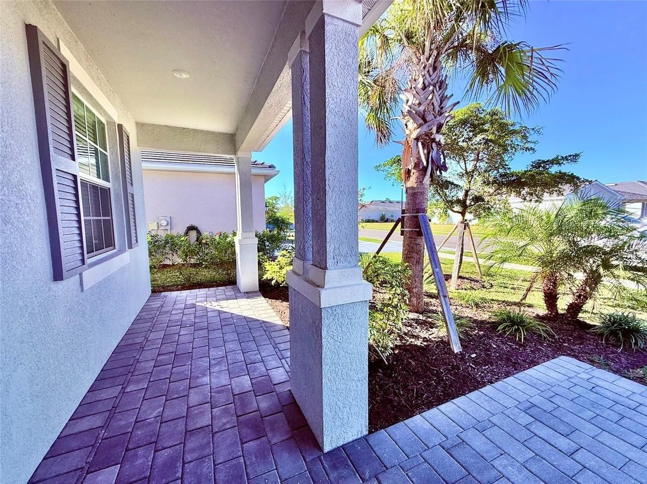 10995 Pinot Dr - Photo 4 of 36