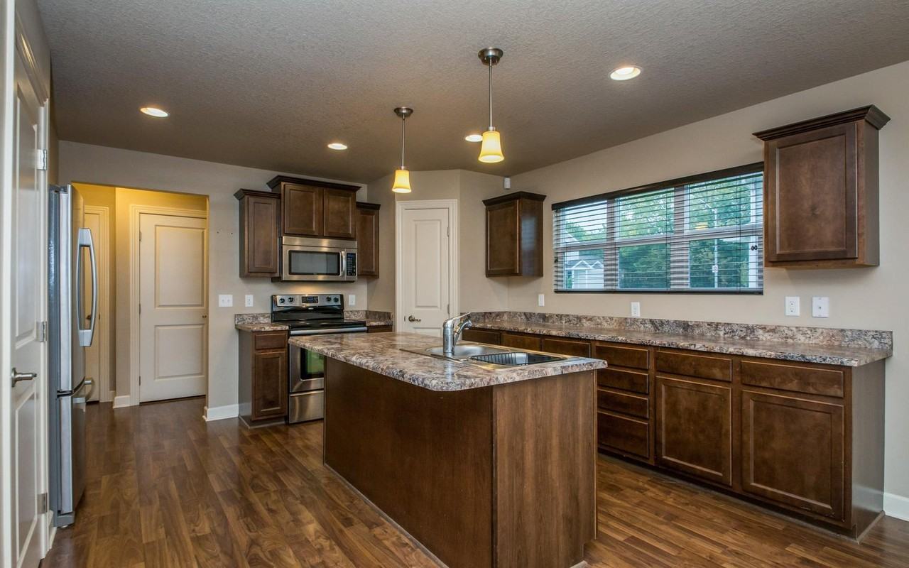 3500 Park Side Dr #1 - Photo 2 of 17