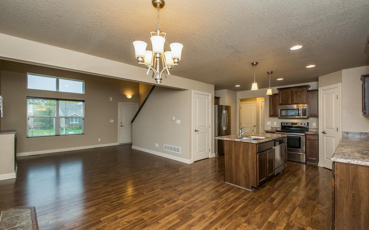3500 Park Side Dr #1 - Photo 3 of 17