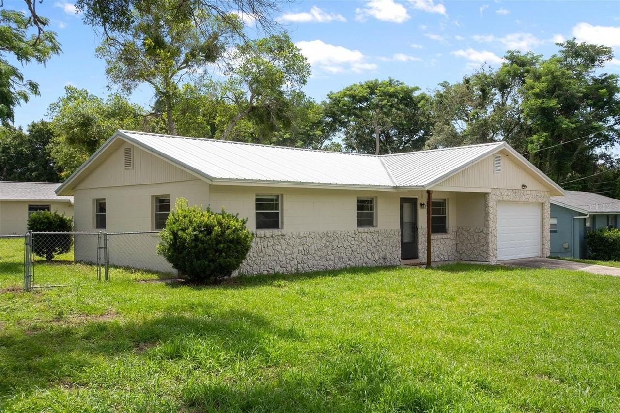 111 Amigos Rd - Photo 2 of 29