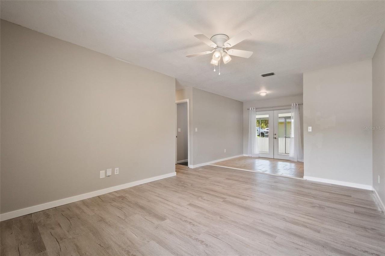 111 Amigos Rd - Photo 6 of 29