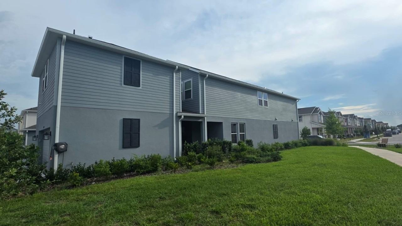 14768 Field Daisy Dr - Photo 5 of 44