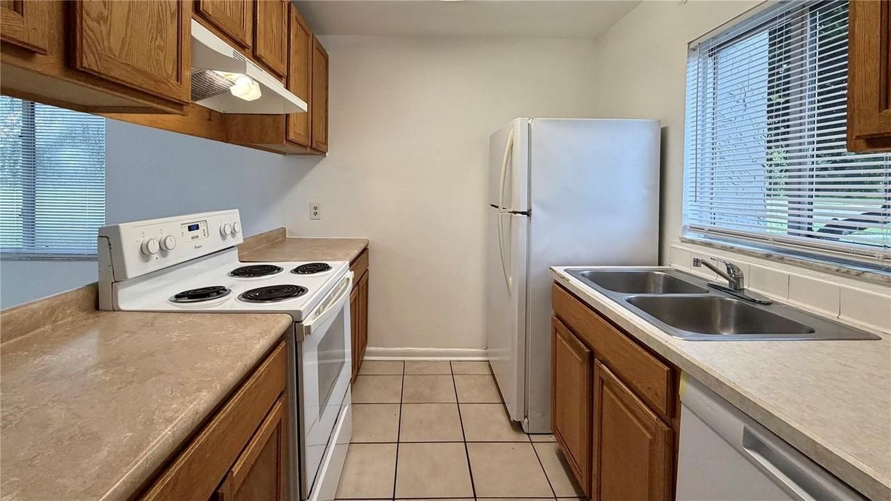 101 Cory Ln - Photo 4 of 24