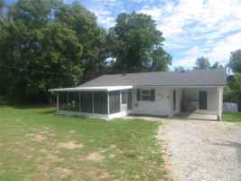 featured image of 4847 Eagles Nest Rd