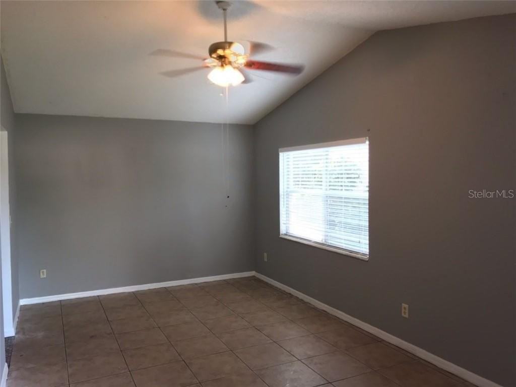2415 Cedar Ave #B - Photo 6 of 15