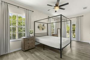 featured image of 809 N Fern Creek Ave