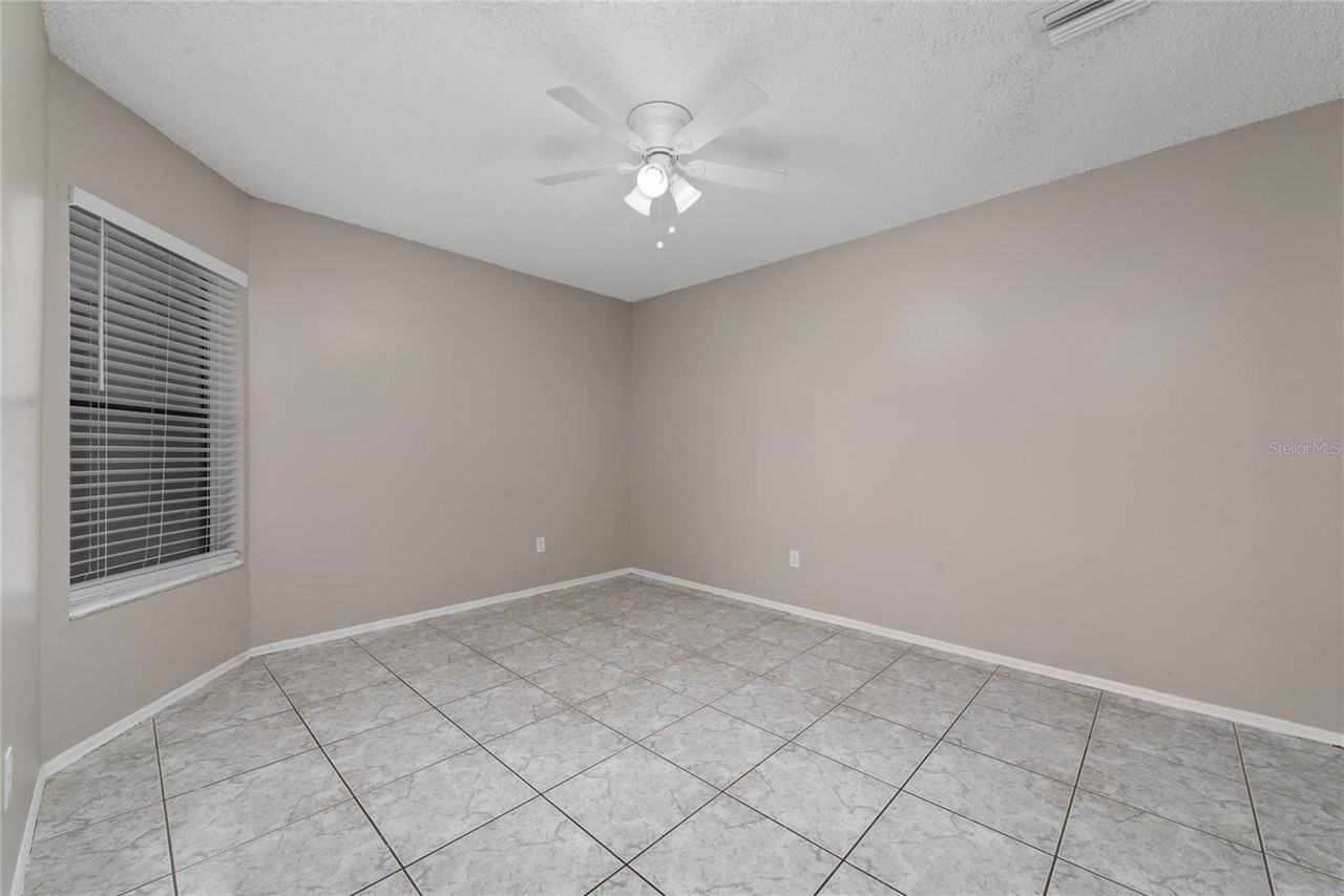 140 Lakepointe Cir - Photo 7 of 26