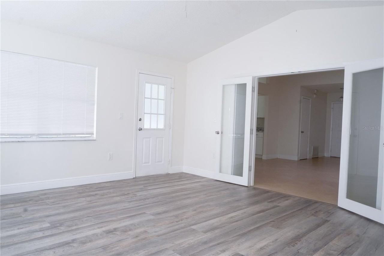 970 Amy Ridge Ct - Photo 4 of 14