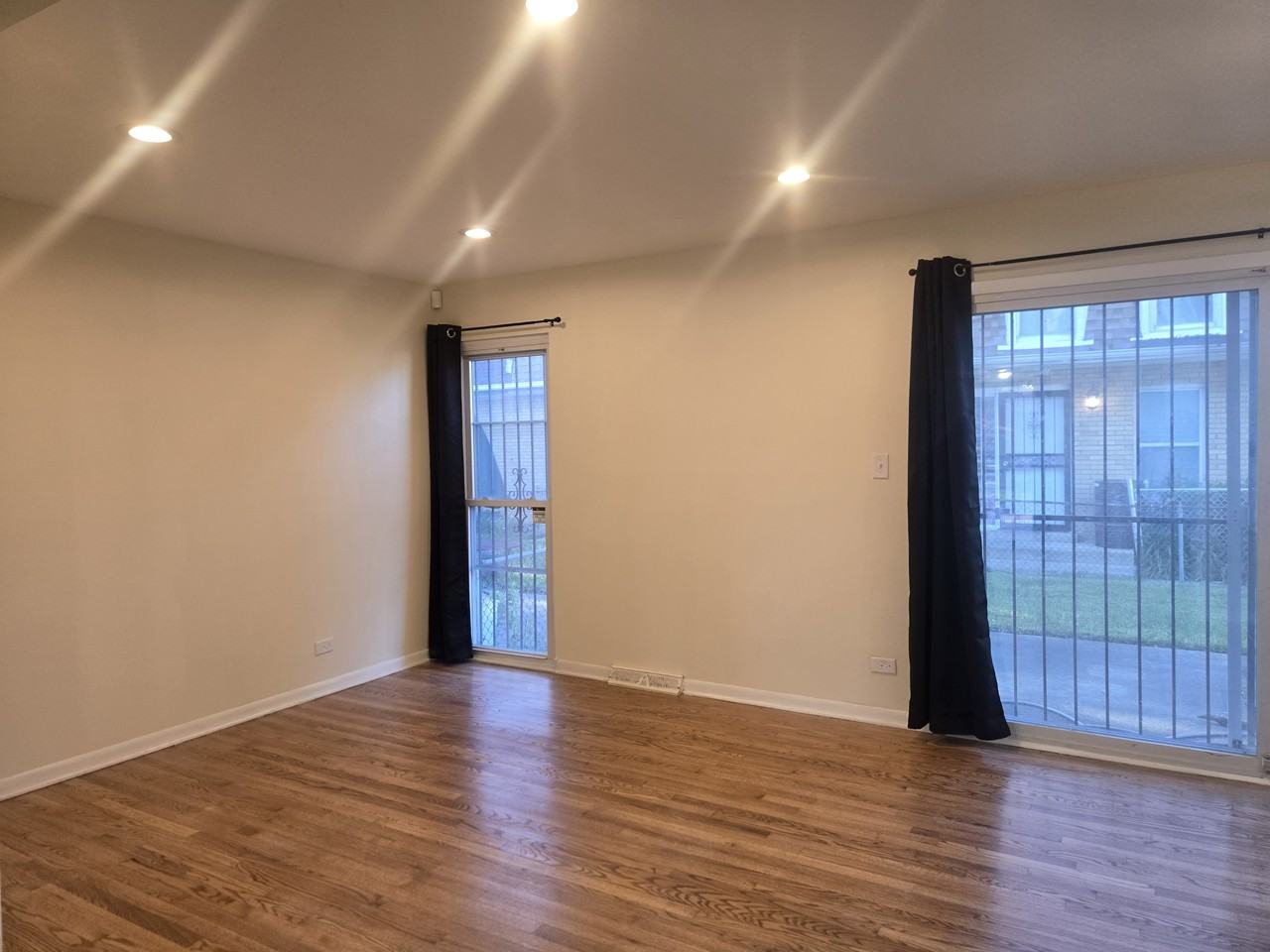 11575 S Racine Ave #1 - Photo 5 of 14