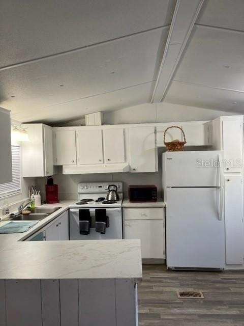 4509 Turkey Creek Rd - Photo 2 of 17