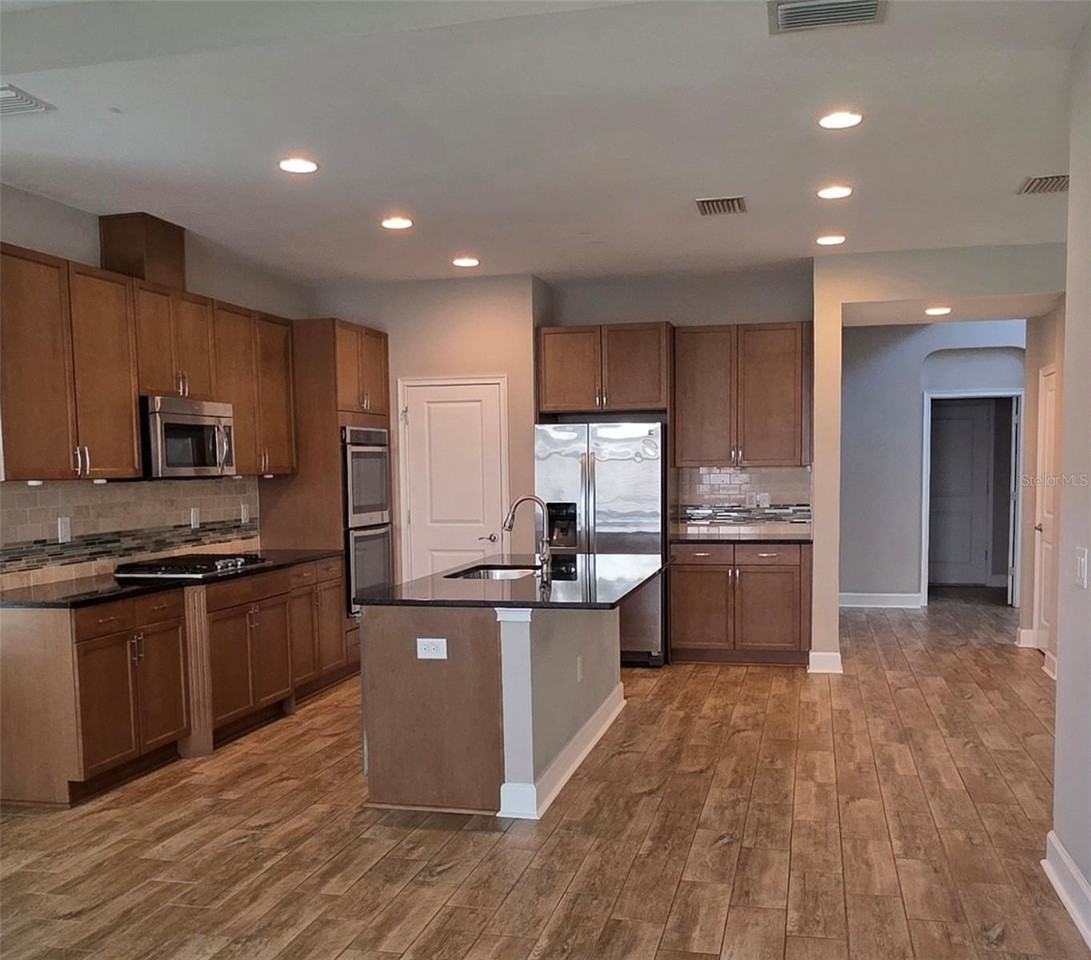 3998 Medicci Ln - Photo 7 of 23