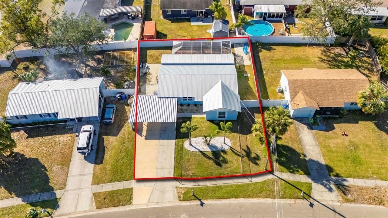 412 Flamingo Dr - Photo 4 of 50