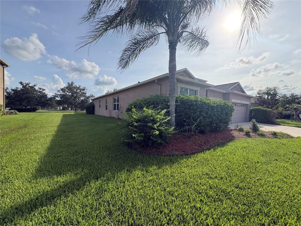 10525 Palm Cove Ave - Photo 5 of 41