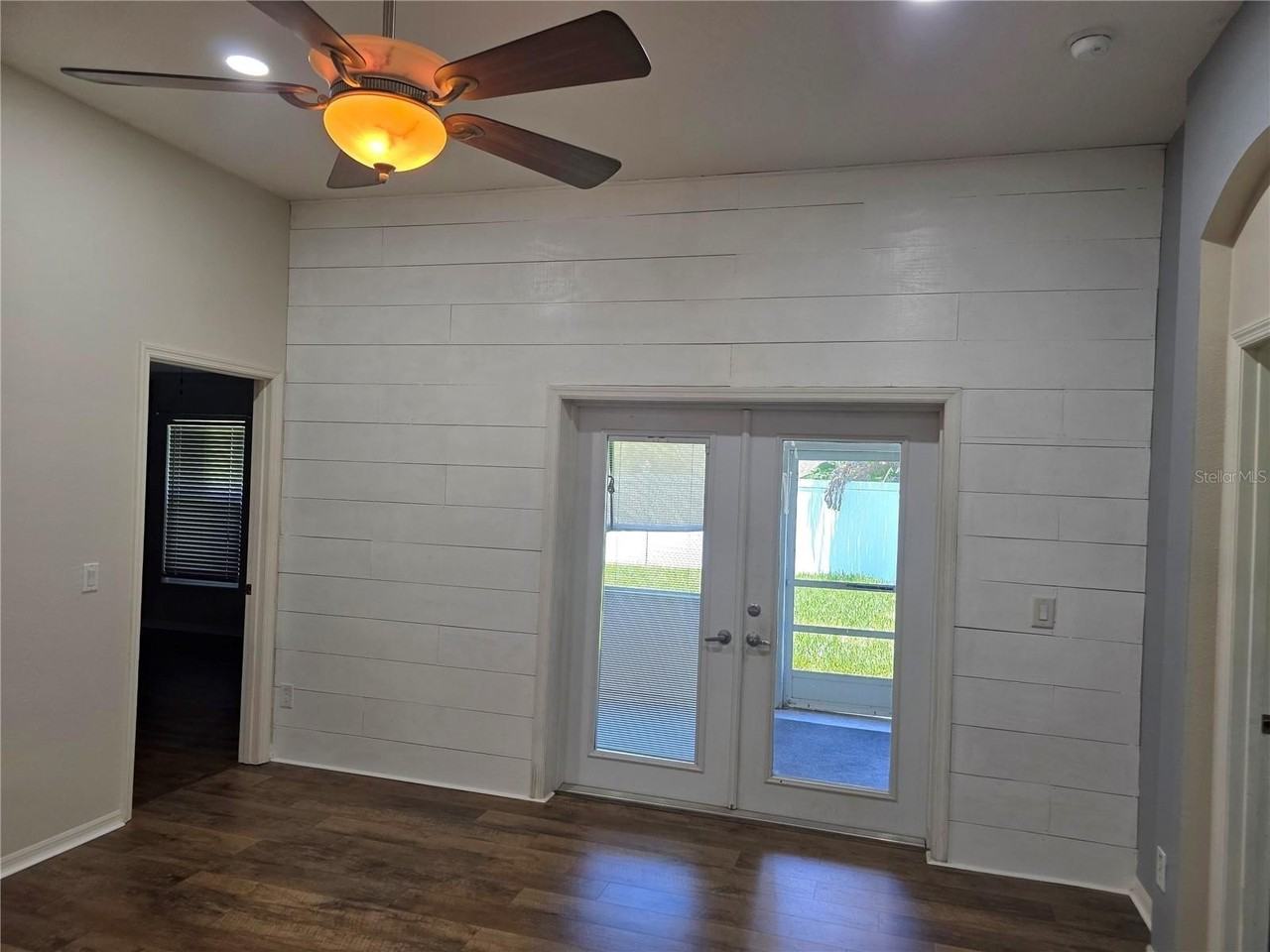 806 Lesa Glen Pl - Photo 5 of 23