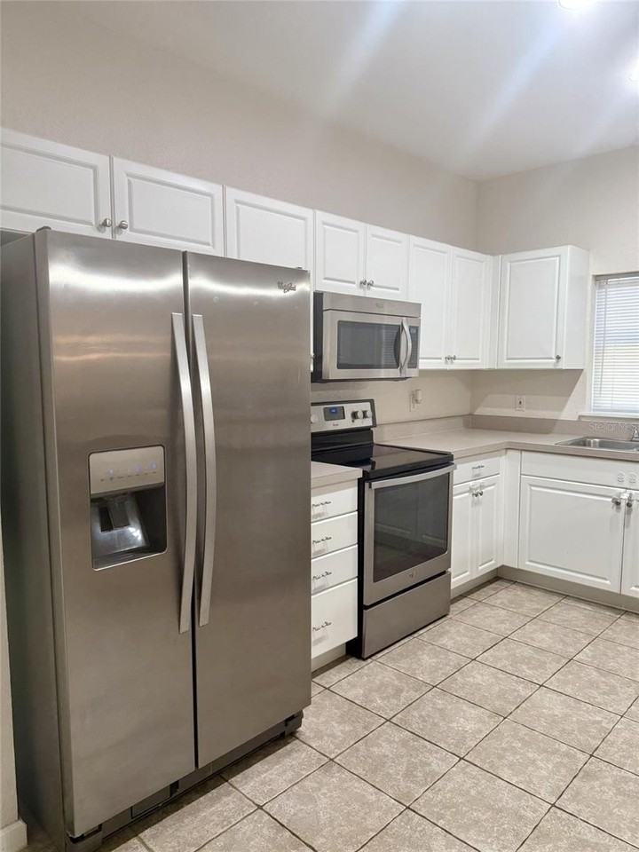 16322 Parkstone Palms Ct - Photo 7 of 18