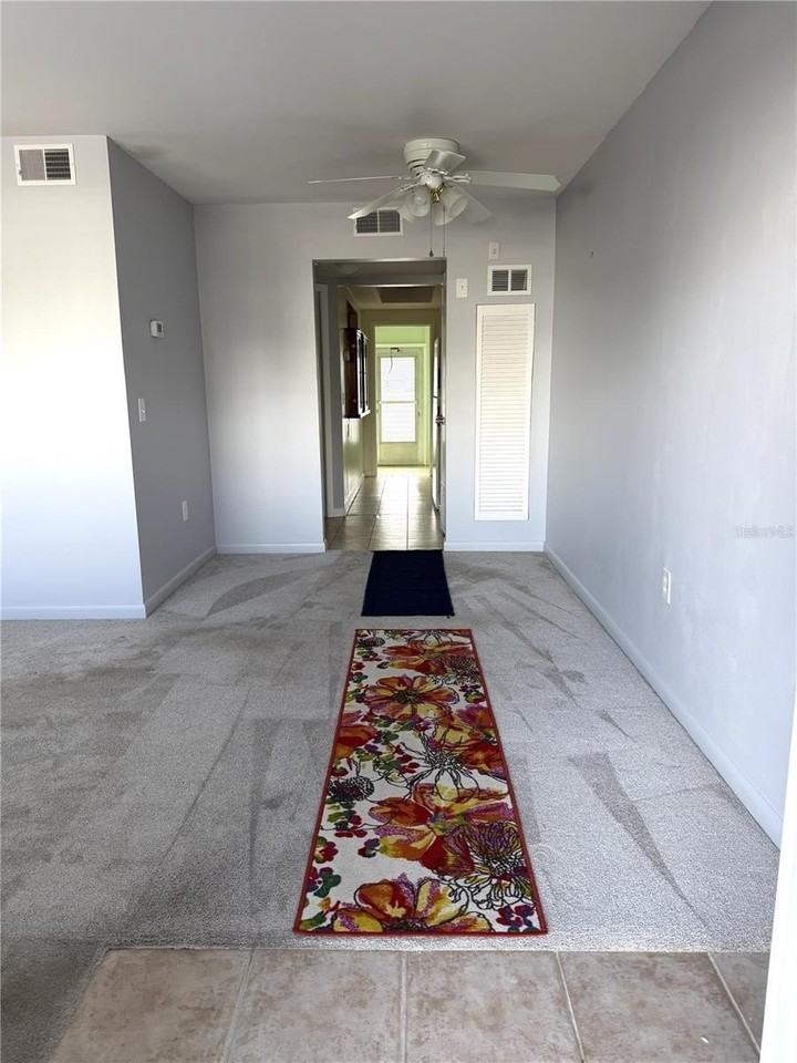 5850 18th St N #7 - Photo 6 of 42