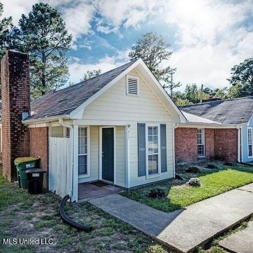 317 Peach Orchard Dr - Photo 2 of 13