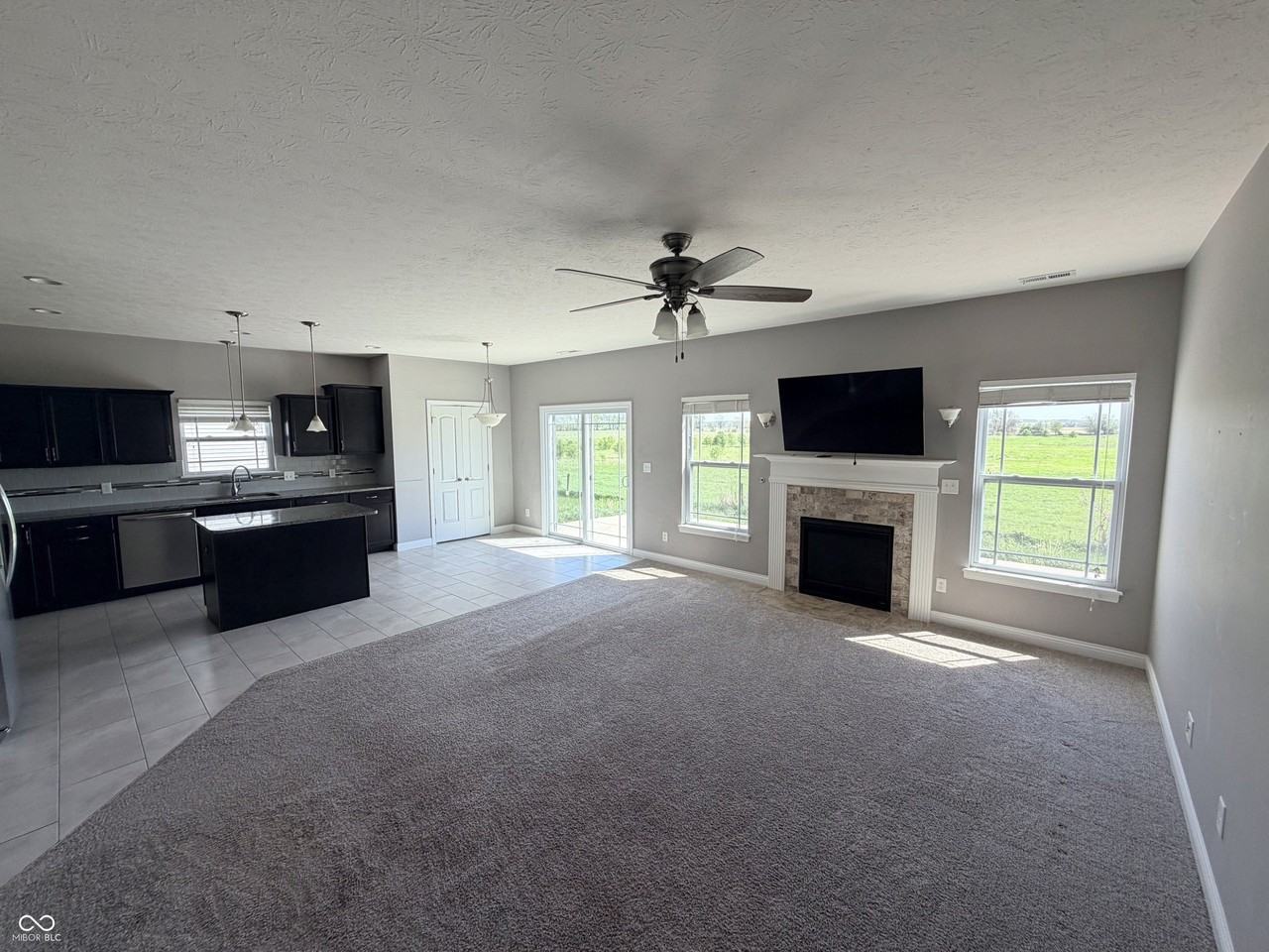 357 Indigo St - Photo 7 of 42