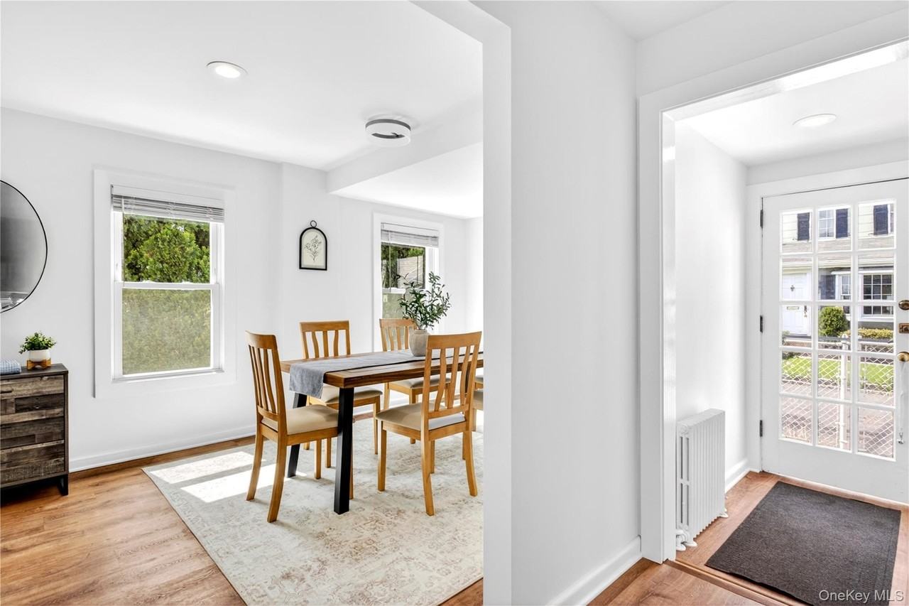 12 Smull Pl - Photo 3 of 25