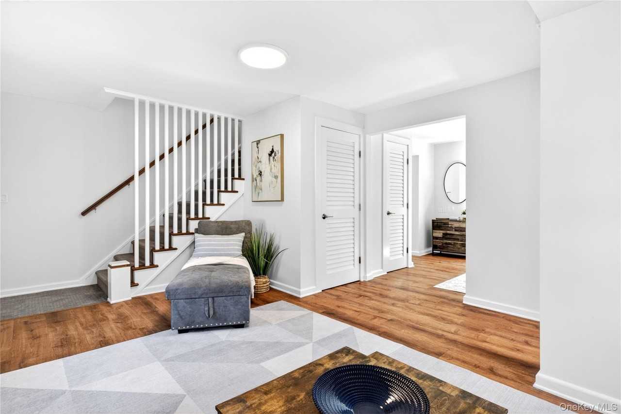 12 Smull Pl - Photo 5 of 25