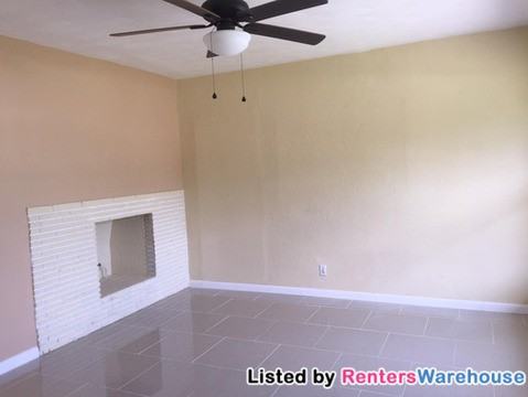 6122 SW 18th St - Photo 2 of 12