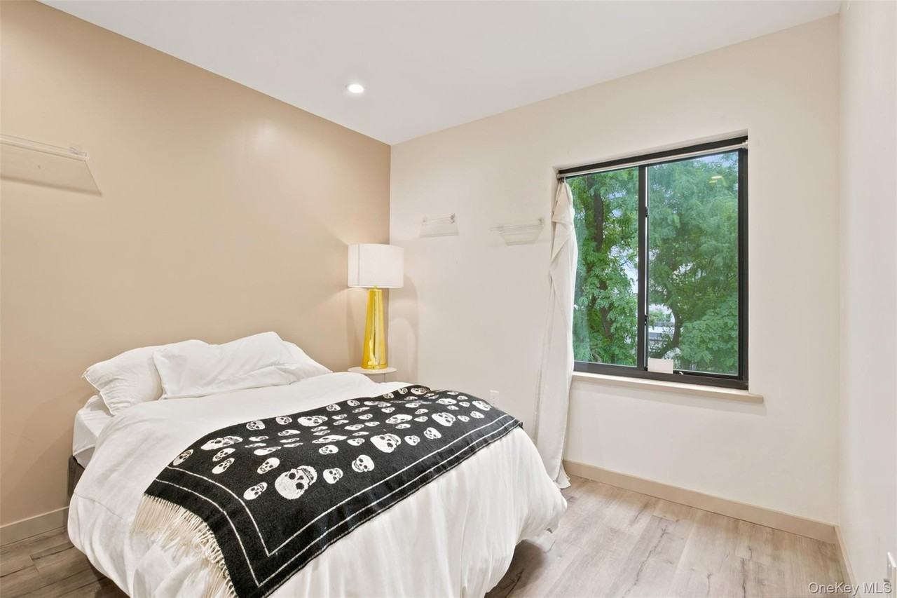 849 Madison St #4B - Photo 6 of 13