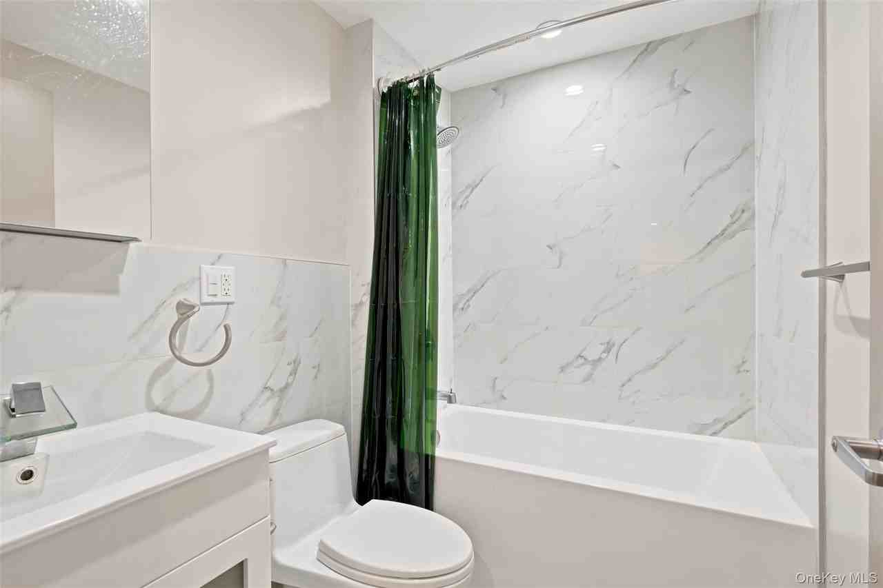849 Madison St #4B - Photo 7 of 13