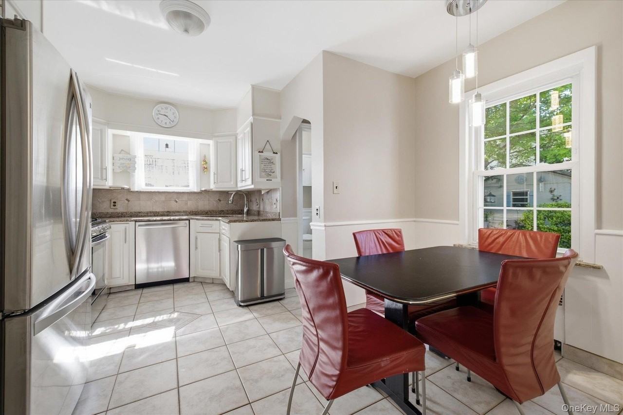 108 Muirfield Rd - Photo 4 of 15