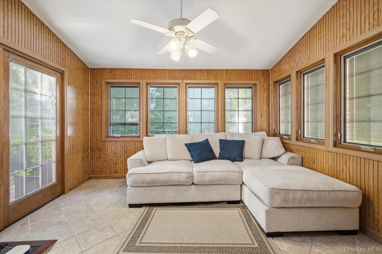 108 Muirfield Rd - Photo 6 of 15