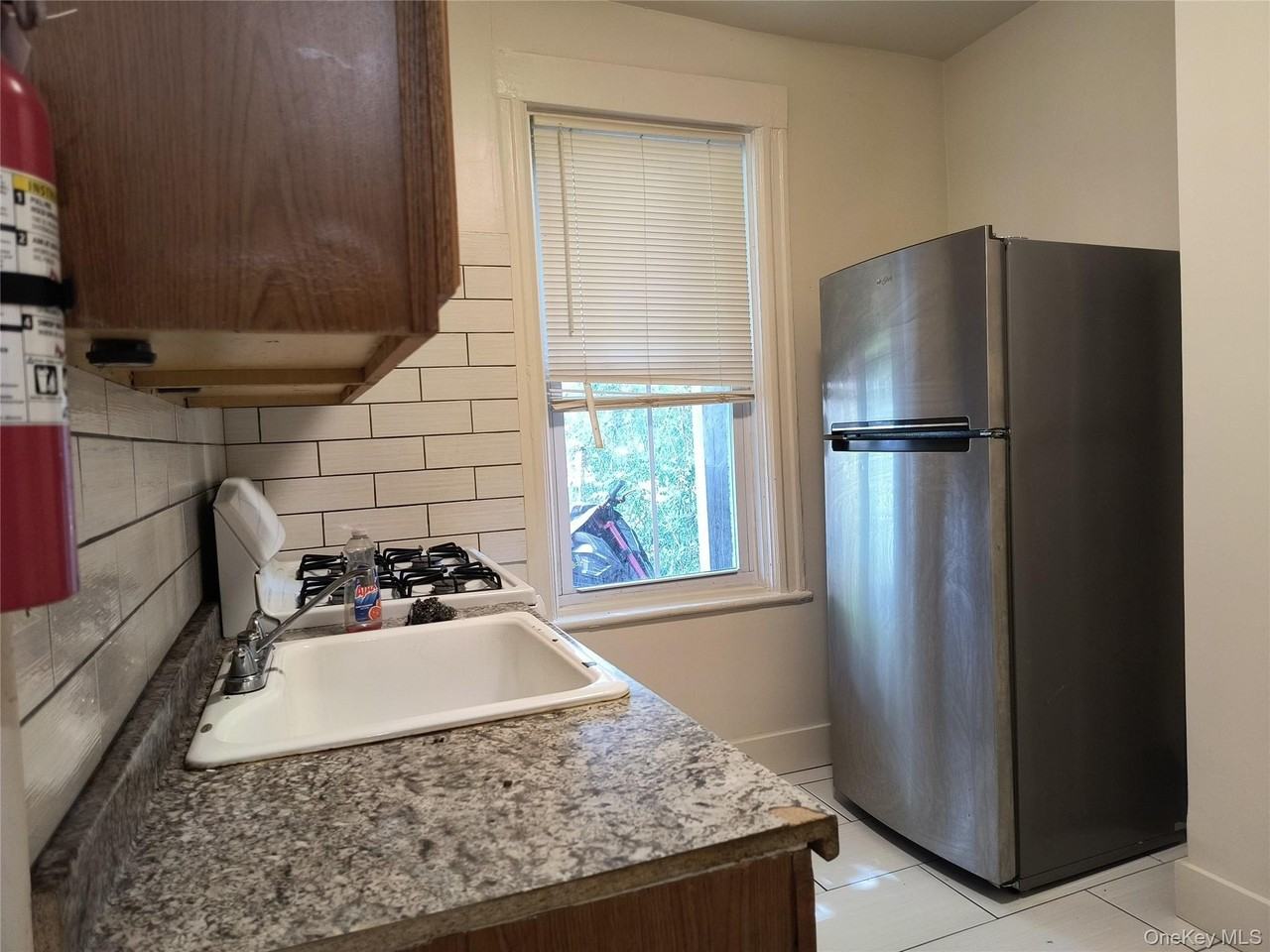 169 N Miller St - Photo 2 of 11