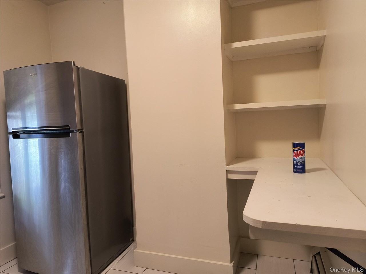 169 N Miller St - Photo 3 of 11
