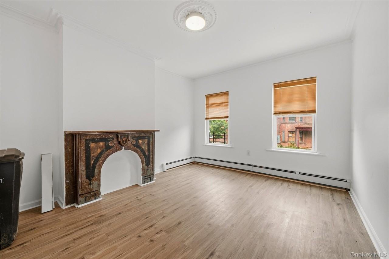 411 Liberty St - Photo 6 of 21