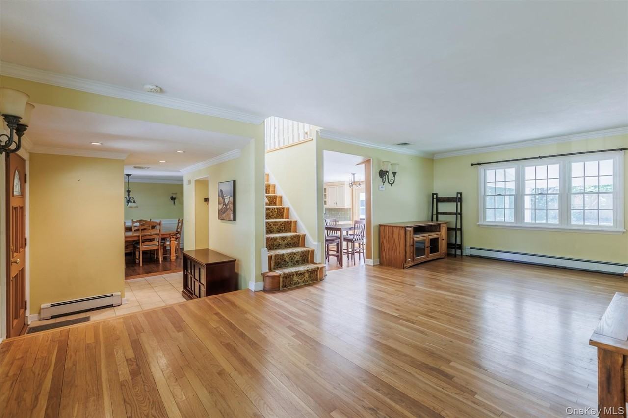 12 Rumford Rd - Photo 4 of 20