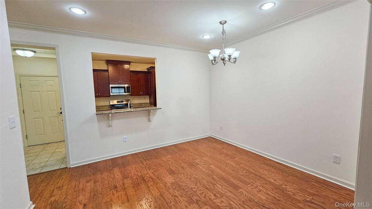 115 Canter Ct - Photo 7 of 21
