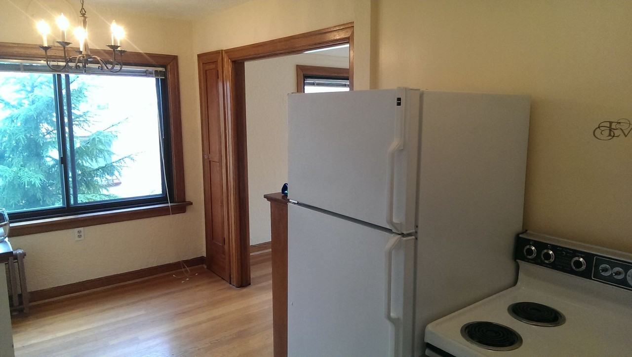 Betty May Apartments - Photo 4 of 19