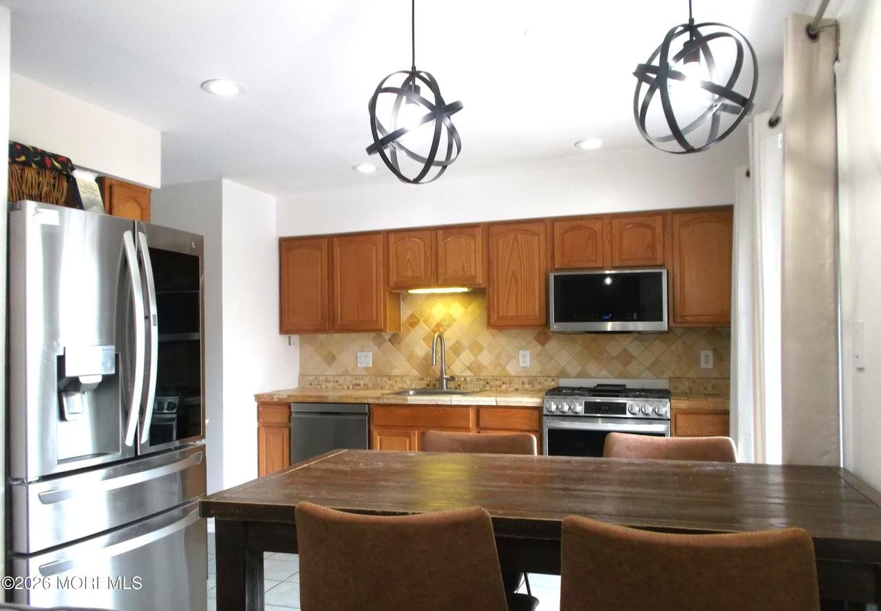 1301 Coventry Way - Photo 3 of 12