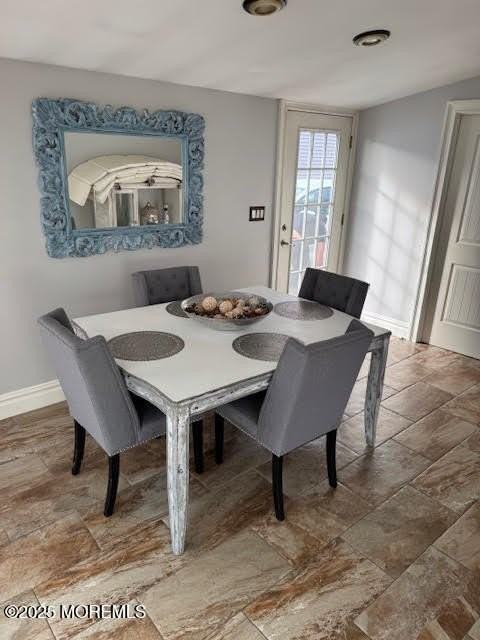 328 Maria Dr - Photo 4 of 12