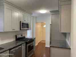 featured image of 729 Spruce St