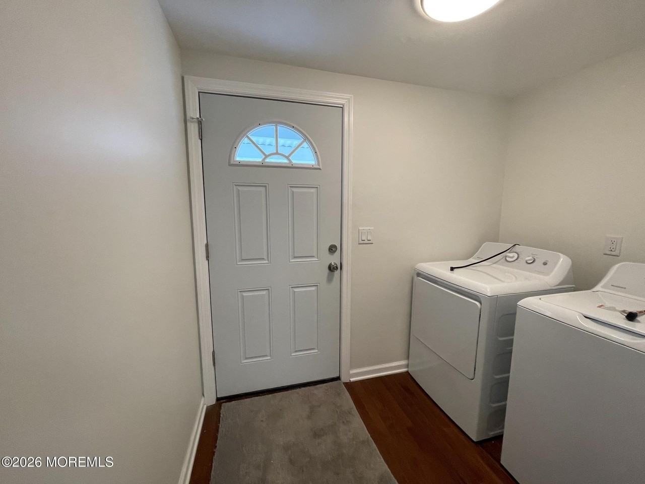 729 Spruce St - Photo 6 of 17