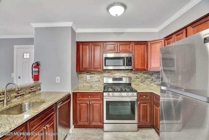 79 Crosspointe Dr - Photo 2 of 27